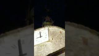 Vue de nuit  Tintement de 21h à la Tour de lHorloge de LaCanourgue Lozère [upl. by Ainosal869]