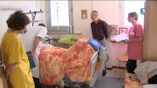 Reportage dans le service des soins palliatifs du CHU de Poitiers [upl. by Nogras]