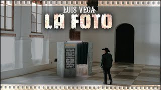 Luis Vega  La Foto Video Oficial [upl. by Kahaleel]