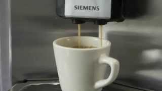 Siemens Kaffeevollautomat EQ9 Designer Gregor Luippold [upl. by Sisely706]