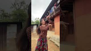 Sarara Sarara Hawa Sari Udchha Kina Yo Man youtubeshorts nepalisong [upl. by Roarke]