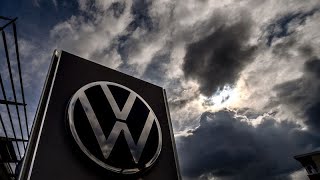 Volkswagen Λουκέτο σε τρία εργοστάσια της Γερμανίας και χιλιάδες απολύσεις… [upl. by Man686]