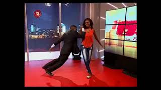 Haitianos bailando merengue en television [upl. by Haymo]