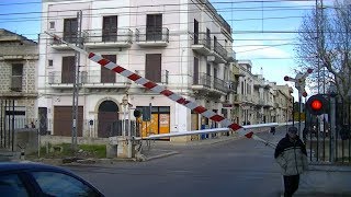 Spoorwegovergang Rutigliano I  Railroad crossing  Passaggio a livello [upl. by Bohlin487]