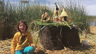 Trip schooling 28 Arquitectura Islas flotantes Uros Lago Titicaca Perú [upl. by Violante]