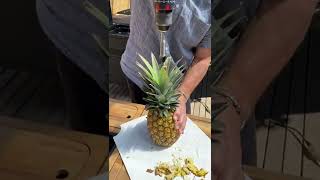 Everdure recept Chef Bart Beek HUB ananas [upl. by Cheston]