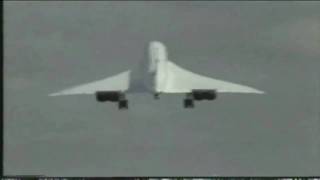 Supersonic Concorde Aircraft Crosswind Landing Causes Abort [upl. by Pillyhp]