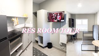 MOVE IN VLOG RES ROOM TOUR  STUDENT ACCOMMODATION CAPE TOWN  UCT  Ntsiko Deneo [upl. by Evy]