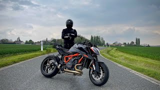 ESSAI  KTM SUPERDUKE 1290 R V3  Dompter quotThe Beastquot  le plus sensationnel des roadsters [upl. by Tlaw]