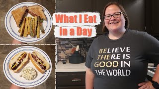 What I Eat in a Day  Counting Calories Using iTrackBites  BLT amp Zucchini Fries  Grilled Hot Dogs [upl. by Meri]