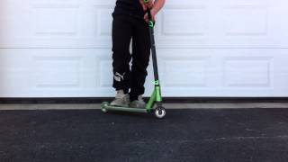 Faire un fakie en trotinette freestyle  Figure freestyle [upl. by Yatnahc]