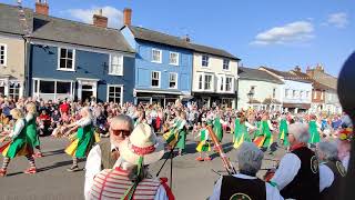 Chelmsford Morris Women at Thaxted  Waltons Parade [upl. by Julius343]