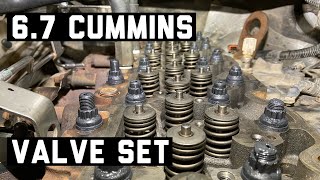 How To Setting the valves on a 67 Cummins [upl. by Pearl780]