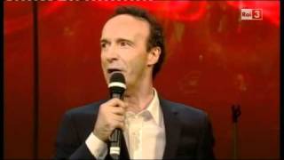 Roberto Benigni canta quotLe proprietà di Berlusconiquot da quotVieni via con mequot 8 novembre 2010 [upl. by Bratton]