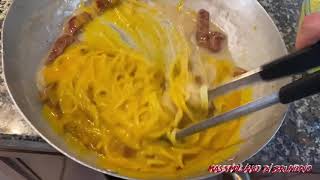 Spaghetti alla Carbonara ricetta Originale [upl. by Nahgam]