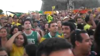 Bollinger FußballFans in Brasilien auf der WM Jubel in Salvador da Bahia [upl. by Esiuole]