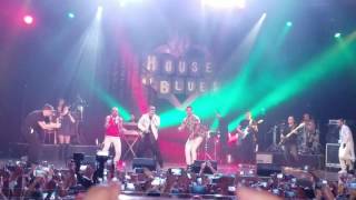 Andas en mi Cabeza  Chino y Nacho Feat Daddy Yankee Live  House of Blues Orlando FL [upl. by Urana]