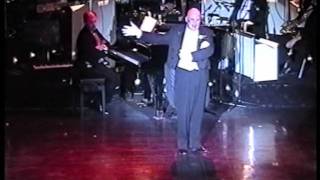 Graham Hoadly sings The Galloping Major QE2 World Cruise 2000 [upl. by Olney557]