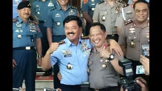 Panglima TNI Izin Pak Kapolri Saya akan Mampir ke Setiap Kantor Polisi Untuk Salat [upl. by Sandro3]