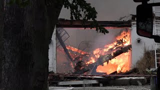 Gårdbrand på Kyndeløsevej i Kyndeløse ved Kirke Hyllinge  201020 [upl. by Ostap]