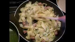 Pappardelle con salsiccia e cavolo [upl. by Barnaba]