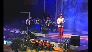 ŠEMSA SULJAKOVIĆ  Suze biseri  FESTIVAL NARODNE MUZIKE BIHAĆ 2014 [upl. by Huskey]