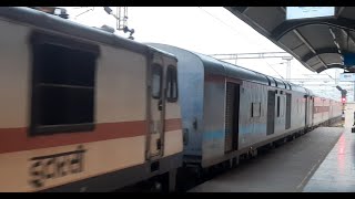 Itarsi WAP7 powered Indore Jabalpur Somnath Express at platform no4 [upl. by Ellemac]