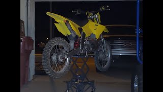 2002 RM 250  Replacing Swingarm Bearings w Motion Pro tool time lapse [upl. by Sanez637]