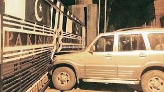 NRI rams SUV into Wagah Border Gate  Arrested [upl. by Arrad]