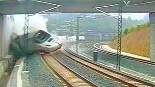 Así fue el momento del accidente de tren en Galicia I BBC Mundo [upl. by Joli410]