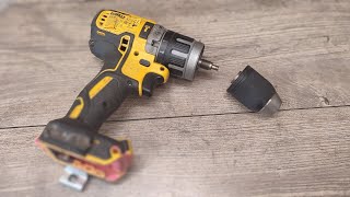 Dewalt Drill chuck replacement  Removing a screwon chuck  DCD796 DCD791 DCD790 [upl. by Fadden]