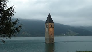 Reschensee  Wanderung rund um den weltberühmten Kirchturm im See Südtirol  Italien [upl. by Skip]