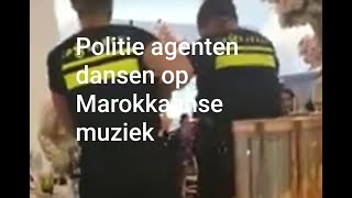 Nederlandse Politie agenten dansen op marokkaanse muziek bruiloft الشرطة الهولندي ترقص موسيقى الري [upl. by Johanan]