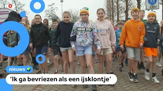 Kinderen in korte broek voor het goede doel [upl. by Rednave]