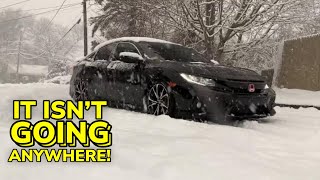 SLAMMED Honda Civic Si gets STUCK in the SNOW [upl. by Lakin]