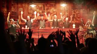 FIDDLERS GREEN  quotJohn Kanakaquot  Irish Pub Cup Song live in Bremen 2017 [upl. by Emmett]