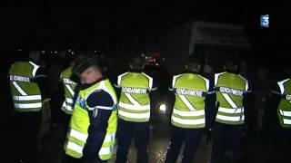 Sarthe  une rave sous pression policière [upl. by Bilac11]