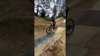 Pls like and sub mtb jump fox racing [upl. by Naivart]