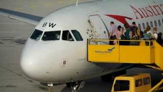 Austrian Airlines Airbus A320214 OELBW am Salzburg Airport Full HD [upl. by Chace]