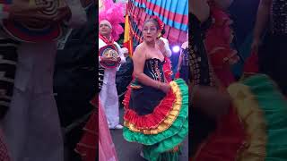 Nativos de Macondo presente con la carroza de Colombia en el mes de la Hispanidad 7 [upl. by Inol]