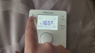 The Comfort amp Comfort I RF thermostat explained  Worcester Bosch [upl. by Llebanna739]