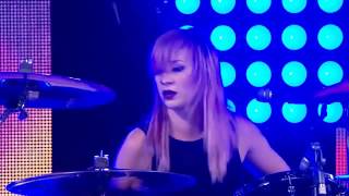 Skillet  Feel Invincible Live [upl. by Arriat597]