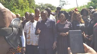 Urgent Maurice KAMTO apporte son soutien a la population sur le lieu du Catasptrophe a Dschang [upl. by Haletky466]