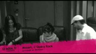 Mozart LOpéra Rock  La troupe se déchaîne [upl. by Revlys]