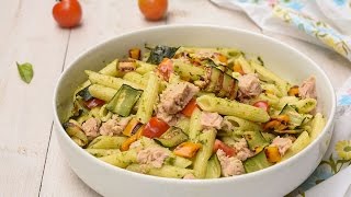 Insalata di pasta pesto e tonno con verdure grigliate  Ricette che Passione [upl. by Arbe]