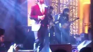 Atif Aslam Changed his Look amp Singing dil diyan gallan live in Lahore at Someones Wedding [upl. by Anilok123]