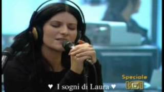 Laura Pausini  La solitudine acustico [upl. by Egni202]