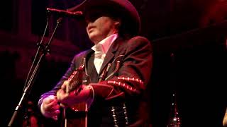 Dwight Yoakam  Suspicious MindsThree Good Reasons Amsterdam Paradiso 2006 [upl. by Innej]