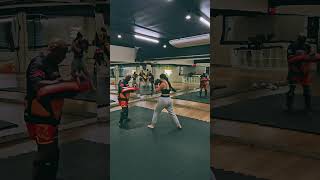 Pratique Muay thai sawadee krap [upl. by Anaahs]