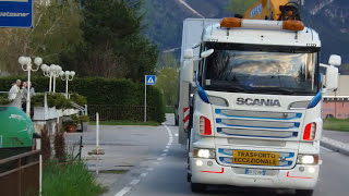 Trasporto eccezionale Trentino Scania con gru Effer 585 e rimorchio ribassato Pavelli [upl. by Kirad]